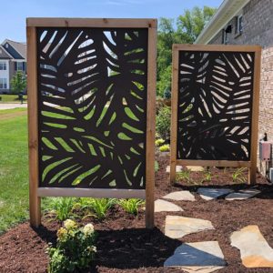 Capehart Landscape & Design Brown Decorative Staggered Panels